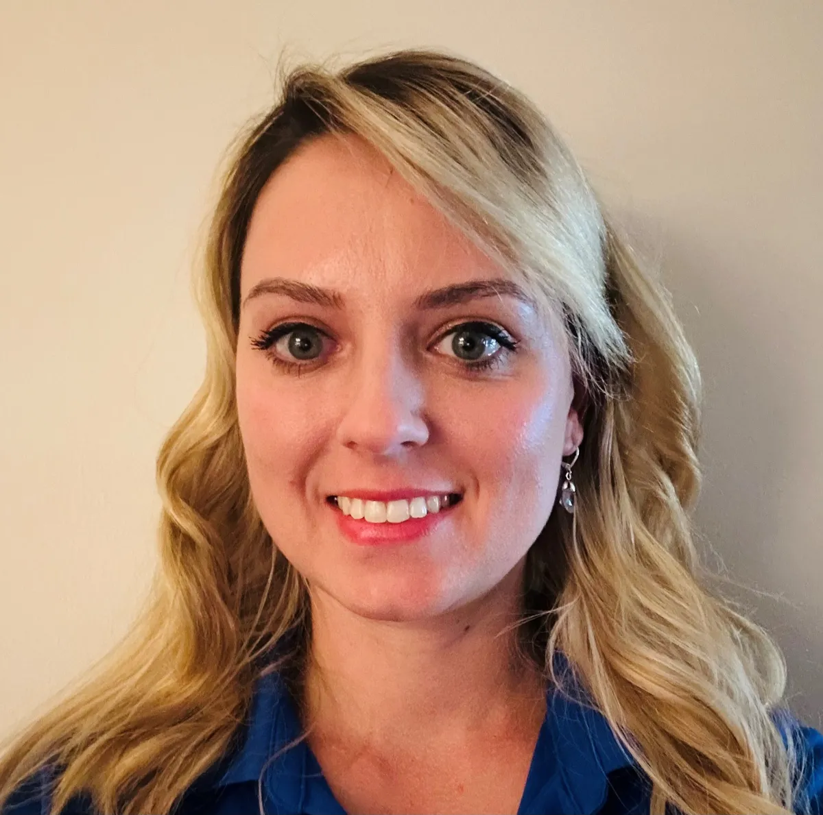 Flavia Vaduva Headshot