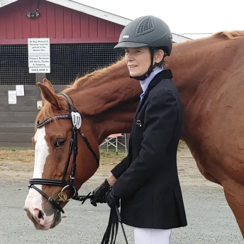 amanda booth headshot