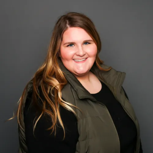 lauren hughes headshot